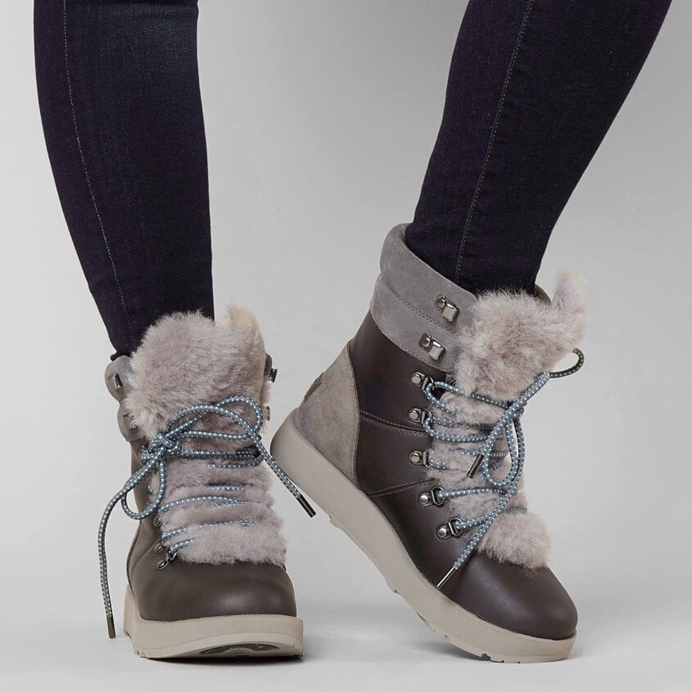 Ugg Viki waterproof lace up Boots